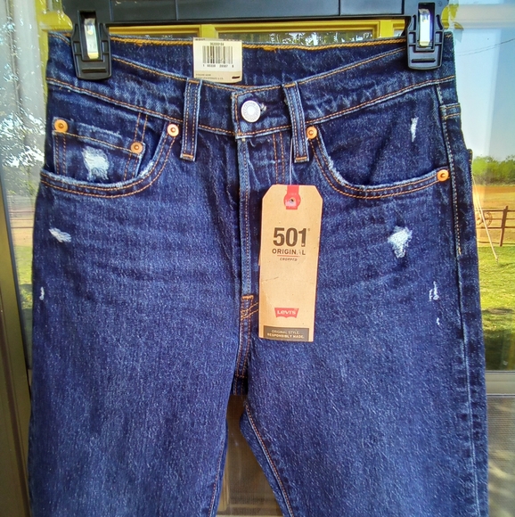 NWT Womens 501 Levi's Original Cropped jeans - Picture 2 of 13